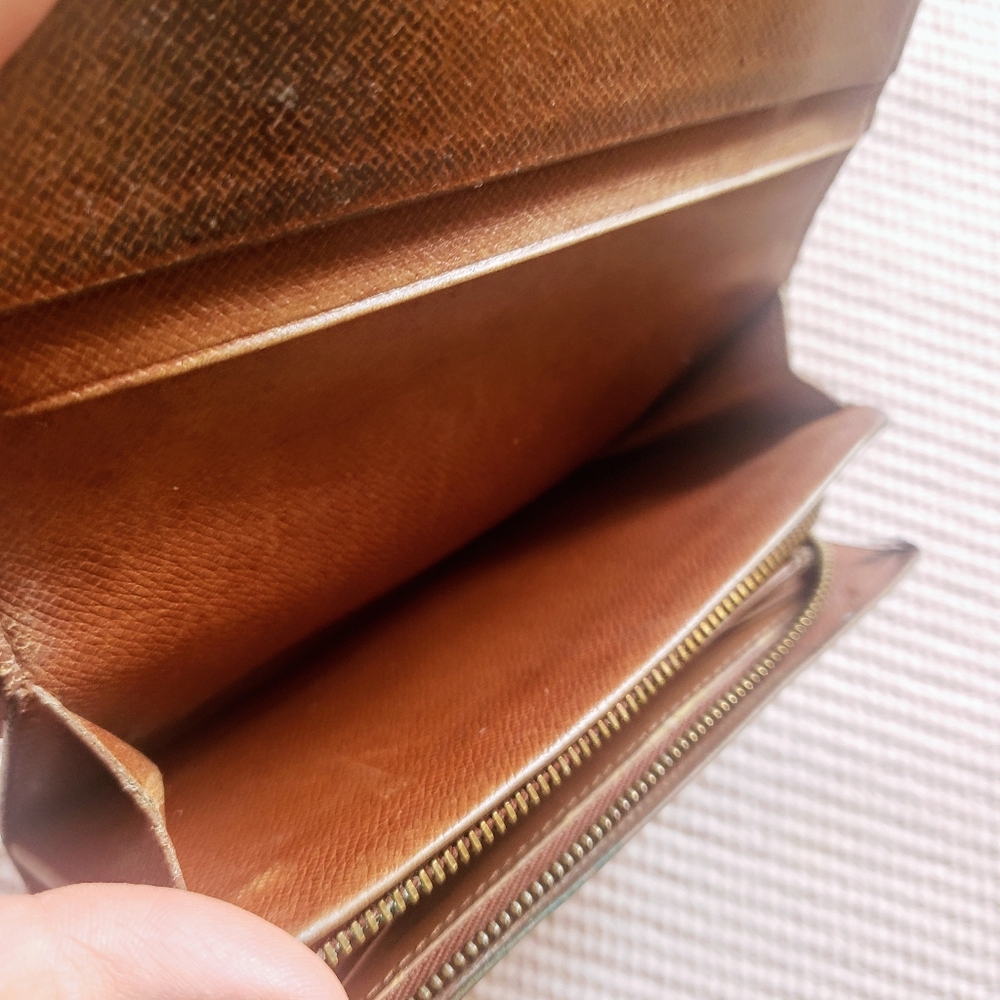 Louis Vuitton Monogram Bifold Wallet with COA - Picture 7 of 16